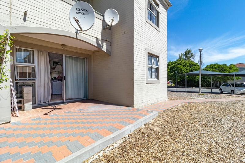 2 Bedroom Property for Sale in Sonstraal Heights Western Cape